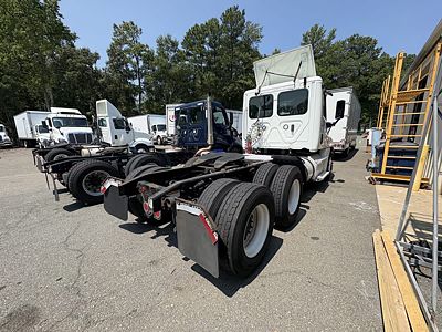 2019 Freightliner CASCADIA 125