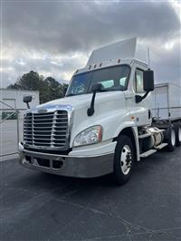 2018 Freightliner CASCADIA 125