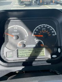 2017 Freightliner MT55