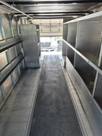 2018 Freightliner MT45