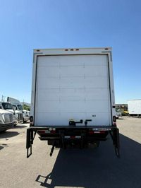 2017 Freightliner M2 106