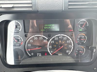 2020 Freightliner CASCADIA 125