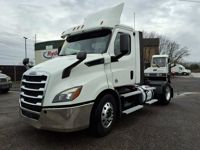 2020 Freightliner NEW CASCADIA 116