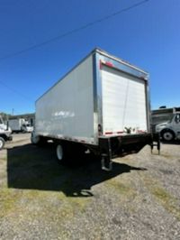 2020 Freightliner M2 106