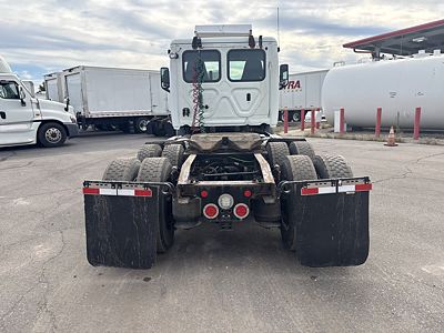 2019 Freightliner NEW CASCADIA 116
