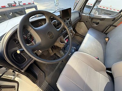 2020 Freightliner M2 106