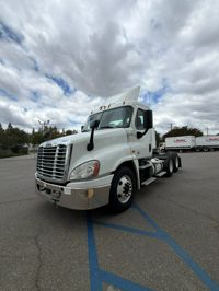 2018 Freightliner CASCADIA 125