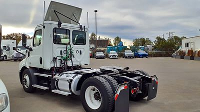 2020 Freightliner NEW CASCADIA 116