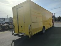 2017 Freightliner MT55