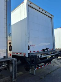 2018 Freightliner M2 106