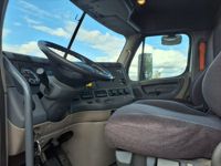 2019 Freightliner CASCADIA 125