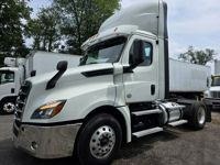2019 Freightliner NEW CASCADIA 126