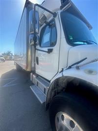 2018 Freightliner M2 106