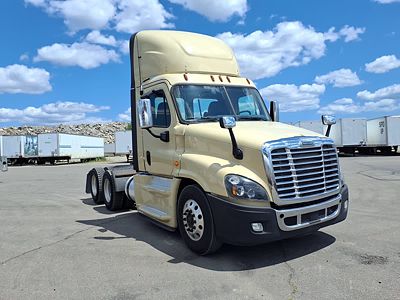 2019 Freightliner CASCADIA 125