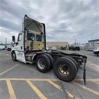 2018 Freightliner CASCADIA 125