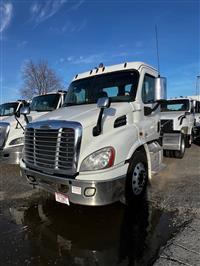 2018 Freightliner CASCADIA 113