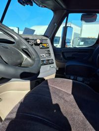 2019 Freightliner CASCADIA 125