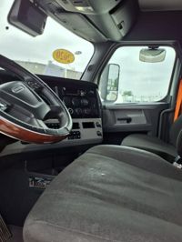 2020 Freightliner NEW CASCADIA PX12664