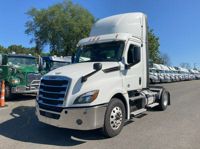 2019 Freightliner NEW CASCADIA 126