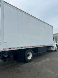 2018 Freightliner M2 106