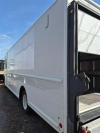 2018 Freightliner MT45