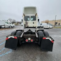 2016 Freightliner CASCADIA 113
