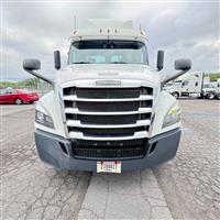 2019 Freightliner NEW CASCADIA 126