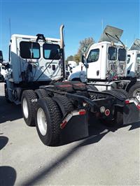 2017 Freightliner CASCADIA 125