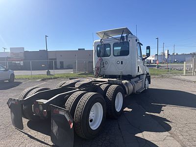 2020 Freightliner NEW CASCADIA PX12664
