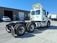 2019 Freightliner CASCADIA 125