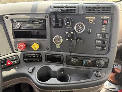 2017 Freightliner CASCADIA 125