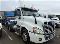 2015 Freightliner CASCADIA 125