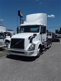 2018 Volvo VNL64T