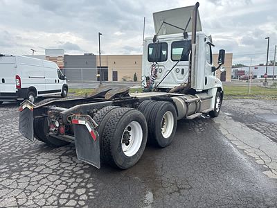 2019 Freightliner CASCADIA 125