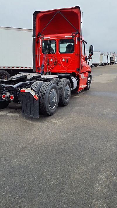 2019 Freightliner CASCADIA 125