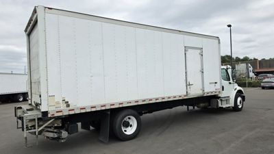 2019 Freightliner M2 106