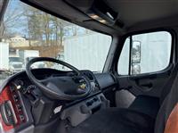 2018 Freightliner M2 106
