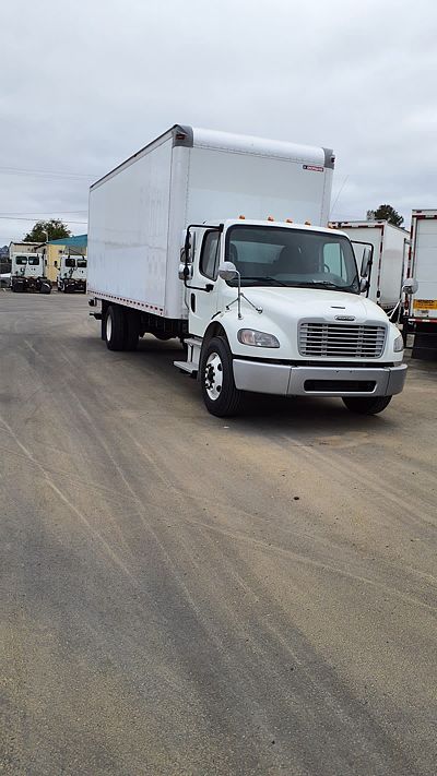 2017 Freightliner M2 106