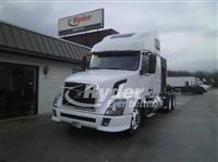 2013 Volvo VNL64T 670