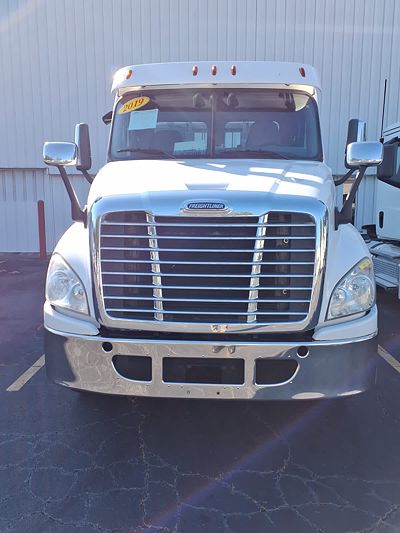 2019 Freightliner CASCADIA 125