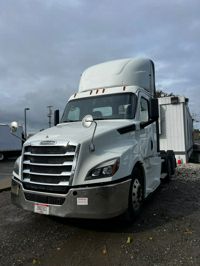 2019 Freightliner NEW CASCADIA PX12664