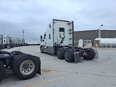 2020 Freightliner CASCADIA 125