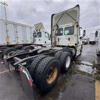 2017 Freightliner CASCADIA 125