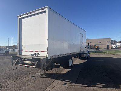 2019 Freightliner M2 106