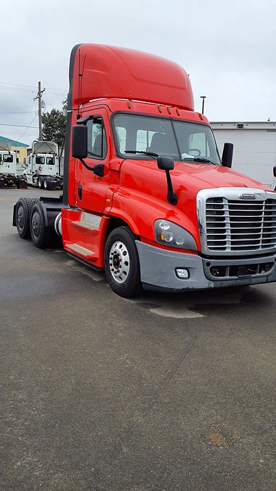 2019 Freightliner CASCADIA 125