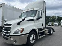2019 Freightliner NEW CASCADIA 126