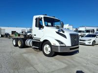 2019 Volvo VNL64T-300