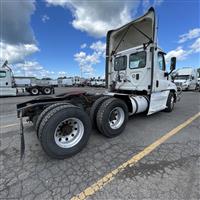 2017 Freightliner CASCADIA 125