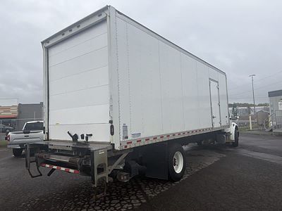 2019 Freightliner M2 106