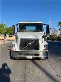 2016 Volvo VNL42T